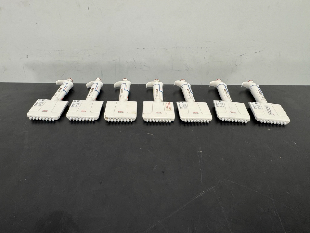 Image of Thermo Scientific FinnPipette F1 Multi-Channel Pipettes 30-300 uL